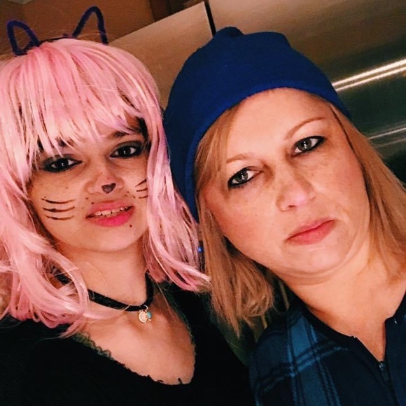 🌈 Meet Your Posher🌈 - Picture 15 of 16